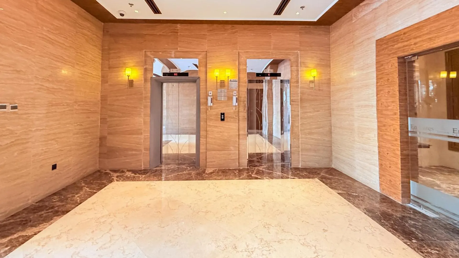 New Luxe 2 Br Apartment Dubai